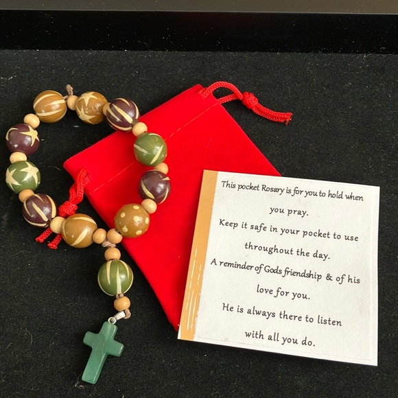 Pocket Rosary - Picture 1 of 4